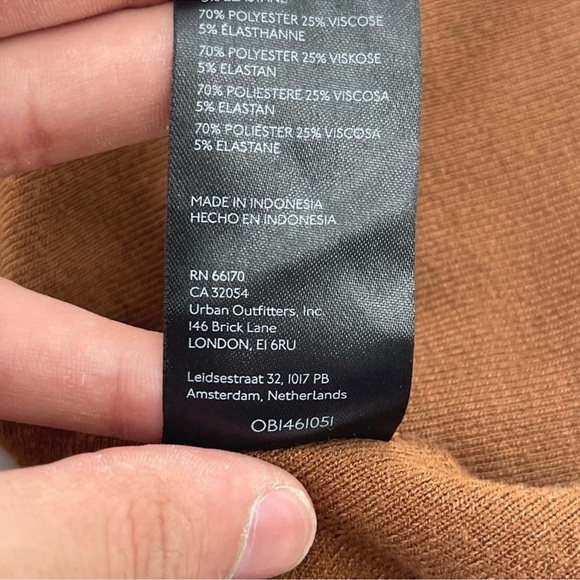 Urban Outfitters Women's Heirloom Hanky Hem Cami in Brown Size SMALL - Picture 3 of 4